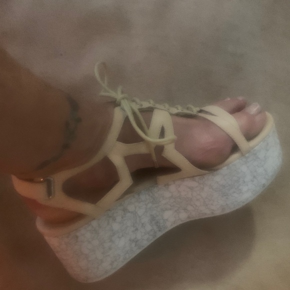 Stella McCartney star cut out platform sandal - Picture 12 of 13